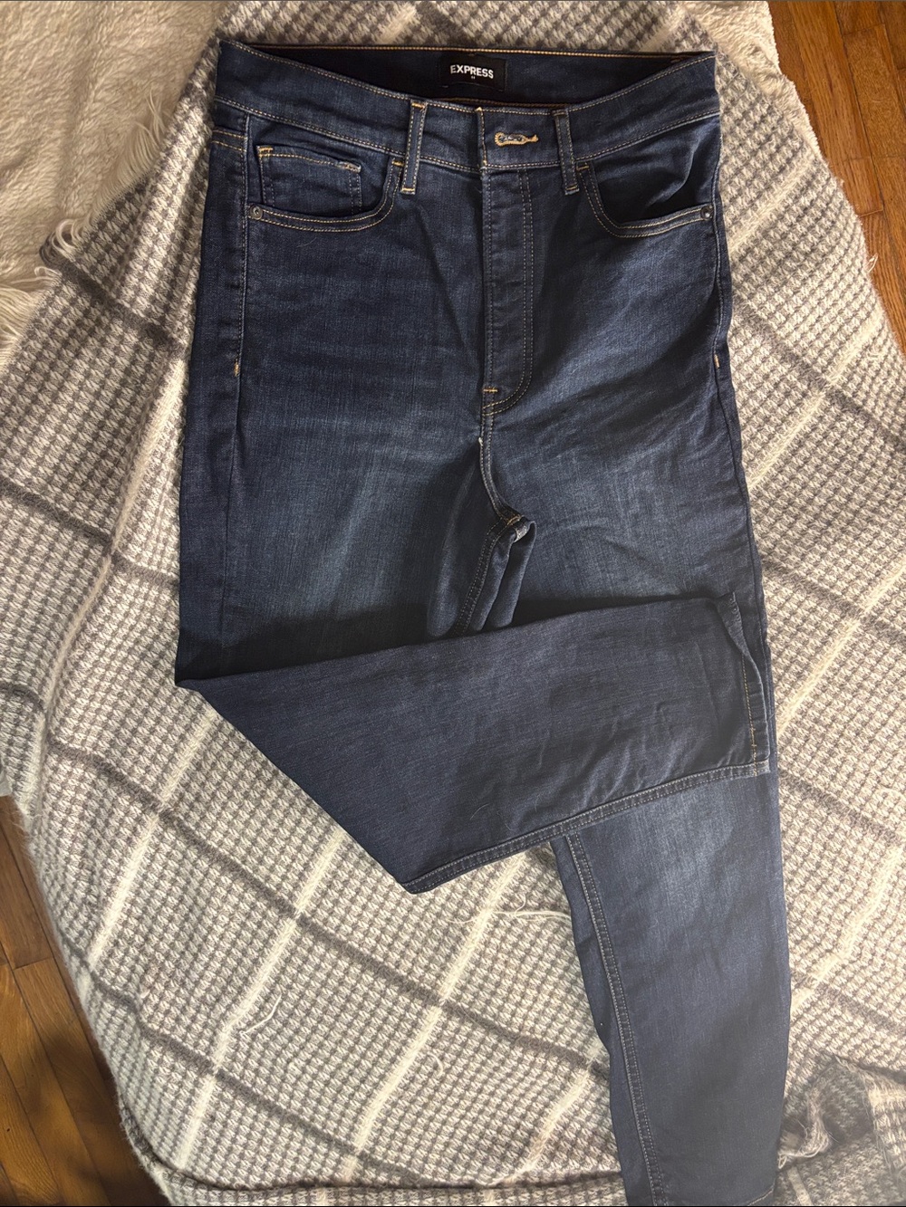 Express Women’s Indigo Mom Jeans